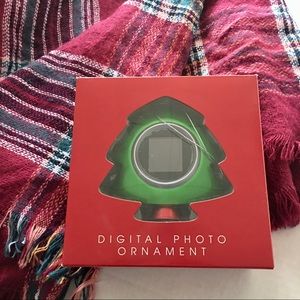 NIB Digital Photo Christmas Tree Ornamen